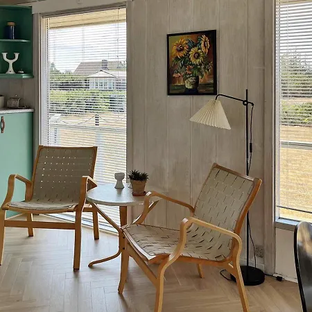 Three-bedroom In Glesborg 47 Fjellerup Strand